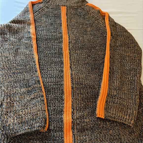 Never worn cotton blend turtleneck multicolored sweater.sz L. NWOT - Picture 10 of 10
